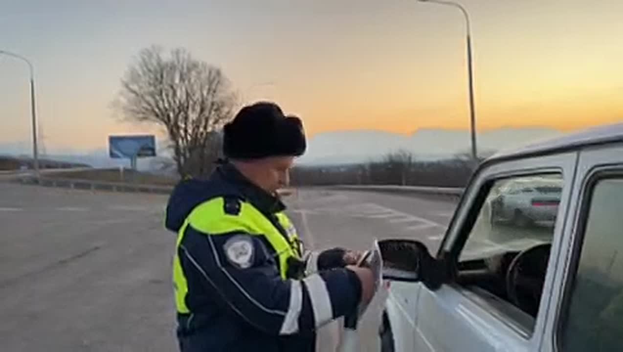 Сотрудники Госавтоинспекции Ирафского района провели профилактическое мероприятие «Полис ОСАГО», направленное на выявление и пресечение правонарушений водителями, управляющими транспортными средствами без полиса ОСАГО