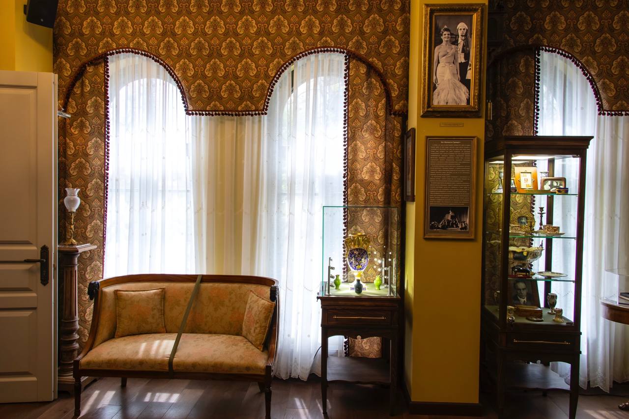 Сегодня 130 лет со дня рождения ученицы Евгения Вахтангова, первой исполнительницы роли принцессы Турандот в легендарном спектакле 1922 года, народной артистки СССР Цецилии Львовны Мансуровой! Сегодня 130 лет со дня рождения ученицы Евгения Вахтангова, первой исполнительницы роли принцессы Турандот в легендарном спектакле 1922 года, народной артистки СССР Цецилии Львовны Мансуровой!