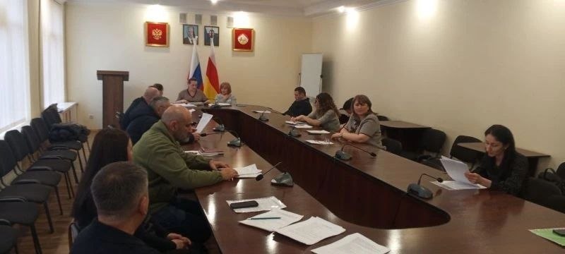 В Алагирском районе обсудили профилактику правонарушений среди детей!