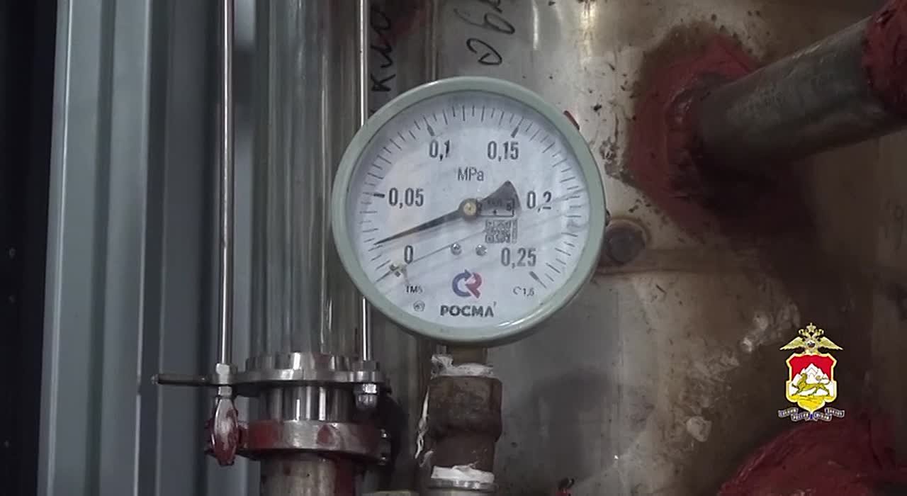 Сотрудниками МВД Северной Осетия пресечена деятельность подпольного цеха по производству контрафактной спиртосодержащей продукции