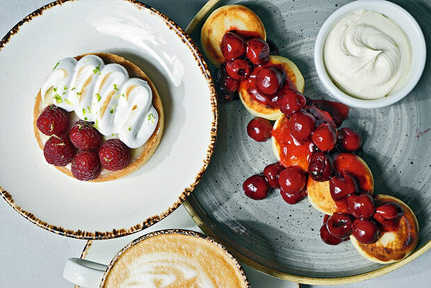 Сырники с вишневым вареньем – вкусное сочетание для настоящих гурманов