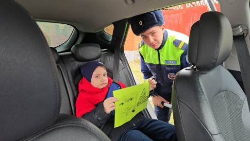 В Ардонском районе Северной Осетии прошла акция «Везу ребенка безопасно!»