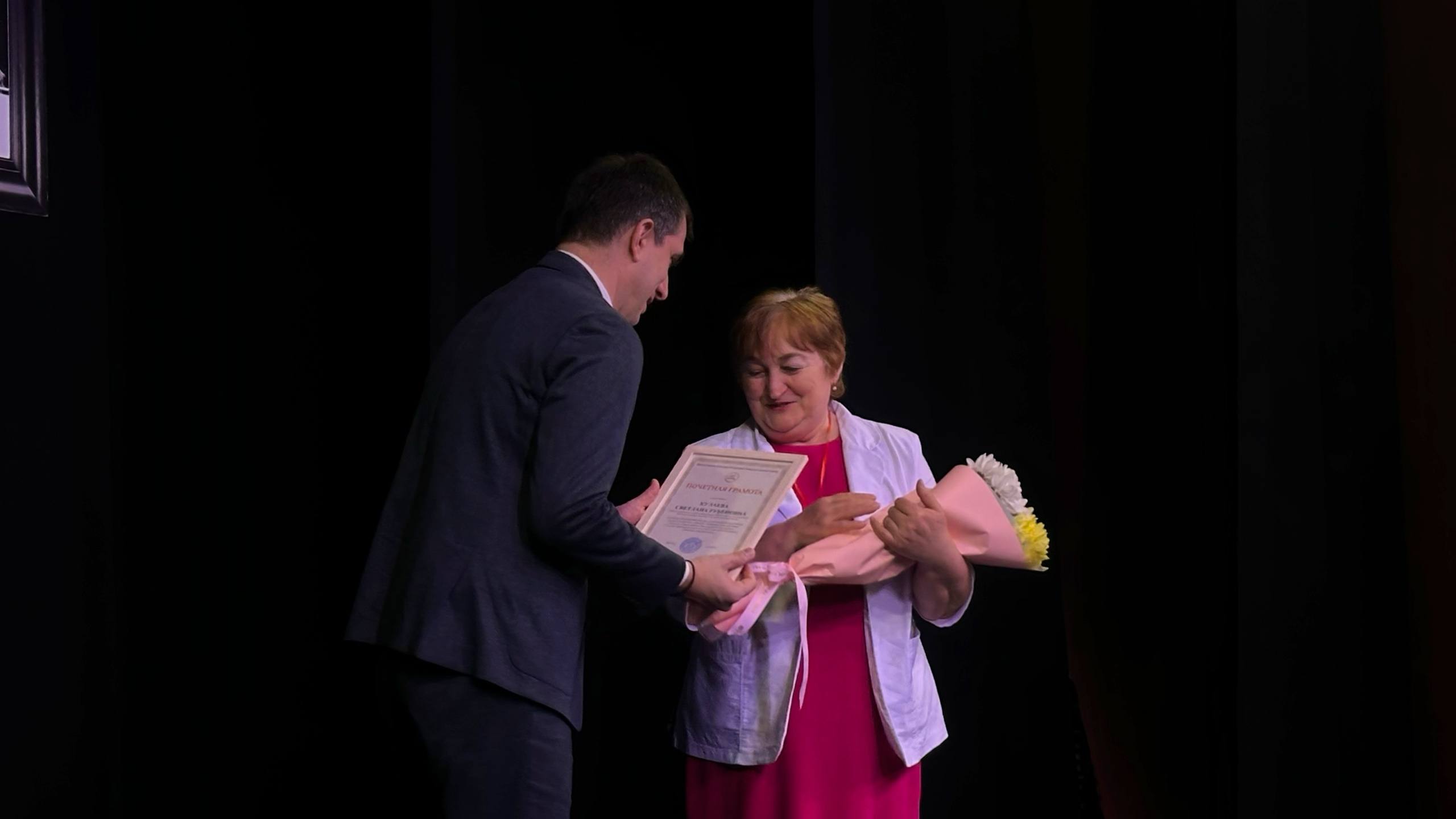 В Северной Осетии прошел финальный этап фестиваля молодёжных осетинских театров «Амыраны Рухс — 2026» В Северной Осетии прошел финальный этап фестиваля молодёжных осетинских театров «Амыраны Рухс — 2026»