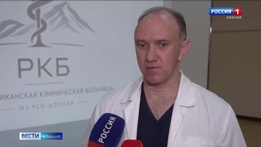 Завотделением Первого государственного Санкт-Петербургского медуниверситета Сергей Рева провел матер-класс для хирургов в РКБ