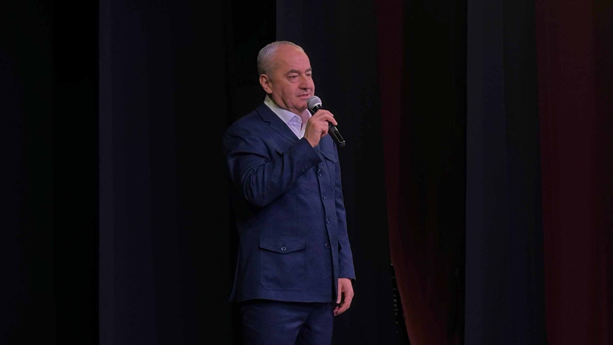 В Северной Осетии прошел финальный этап фестиваля молодёжных осетинских театров «Амыраны Рухс — 2026» В Северной Осетии прошел финальный этап фестиваля молодёжных осетинских театров «Амыраны Рухс — 2026»