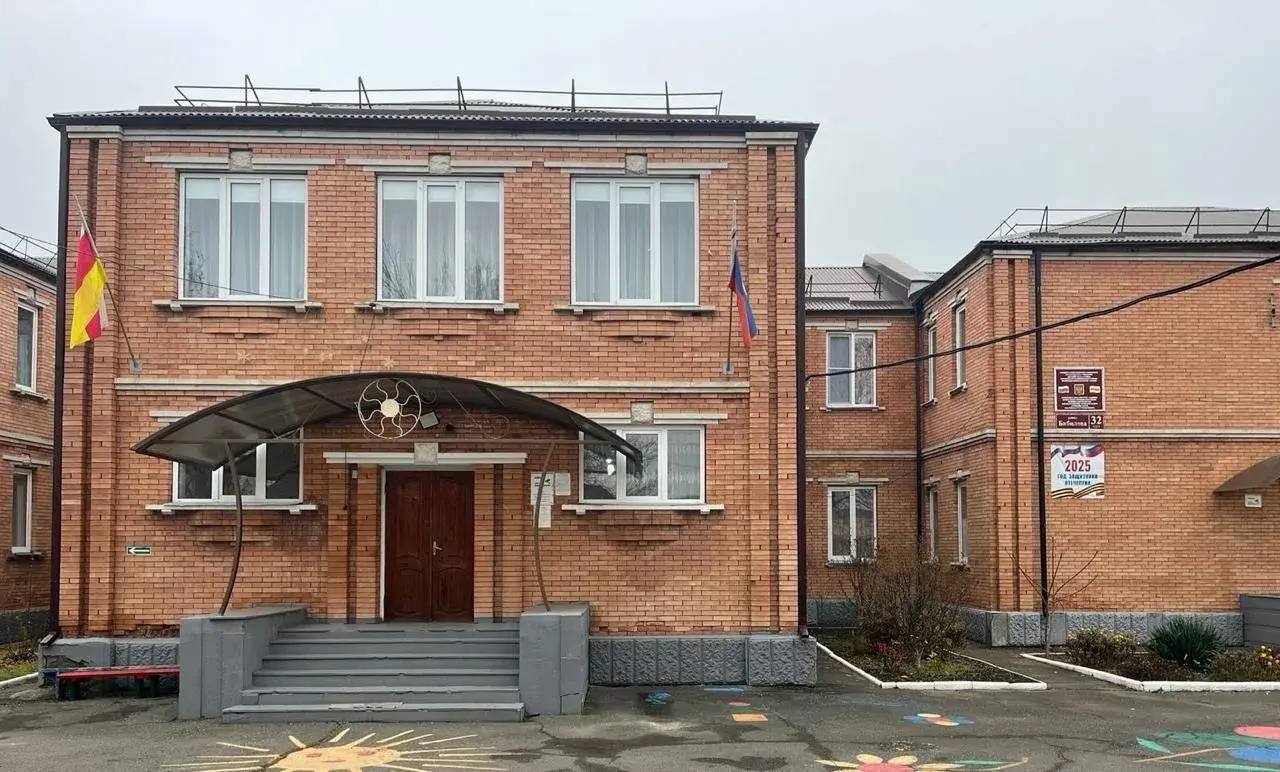 Сергей Меняйло: Продолжаем обновление дошкольных учреждений республики: приступили к капремонту детского сада №2 в селении Сунжа