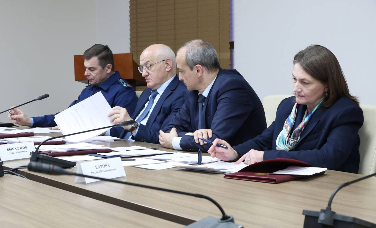 Борис Джанаев провел заседание Правительства РСО – Алания, на котором были рассмотрены более 30 актуальных вопросов и приняты решения, касающиеся благополучия граждан республики Борис Джанаев провел заседание Правительства РСО – Алания, на котором были рассмотрены более 30 актуальных вопросов и приняты решения, касающиеся благополучия граждан республики