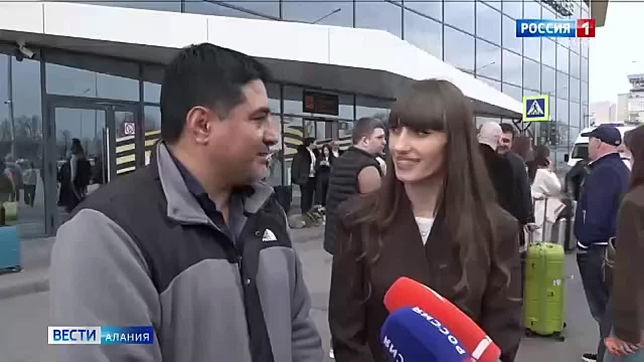 Именитый мексиканский боксер Эрик Моралес сегодня прибыл в Северную Осетию