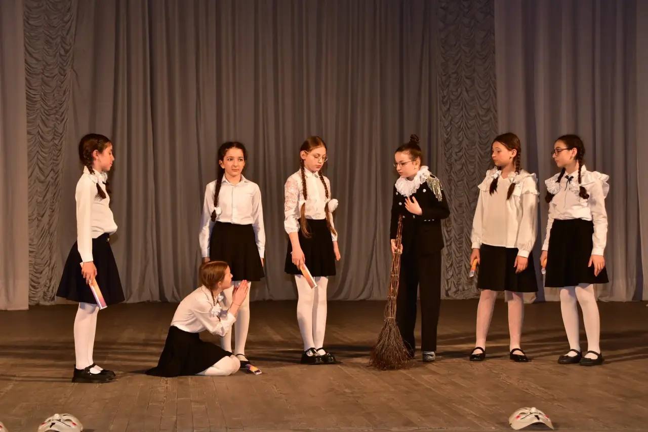 В республиканском дворце детского творчества проходит республиканский конкурс школьных театральных постановок «Театральная весна - 2026» В республиканском дворце детского творчества проходит республиканский конкурс школьных театральных постановок «Театральная весна - 2026»