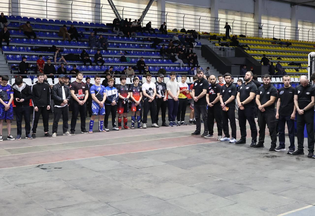 Первенство СКФО по ММА. Во Владикавказе проходит первенство Северо-Кавказского федерального округа по смешанному боевому единоборству (ММА) среди юношей 16–17 лет Первенство СКФО по ММА. Во Владикавказе проходит первенство Северо-Кавказского федерального округа по смешанному боевому единоборству (ММА) среди юношей 16–17 лет