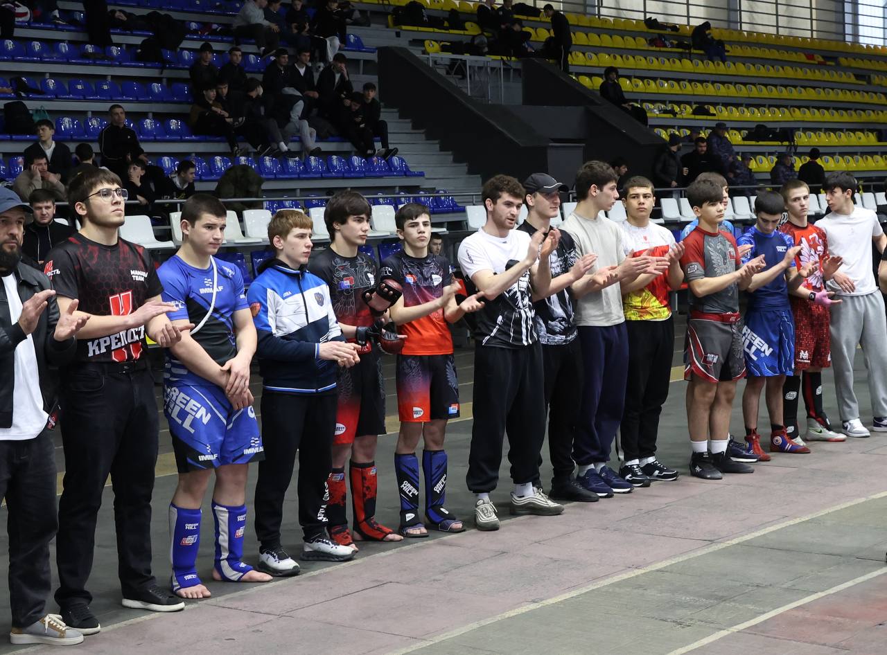 Первенство СКФО по ММА. Во Владикавказе проходит первенство Северо-Кавказского федерального округа по смешанному боевому единоборству (ММА) среди юношей 16–17 лет Первенство СКФО по ММА. Во Владикавказе проходит первенство Северо-Кавказского федерального округа по смешанному боевому единоборству (ММА) среди юношей 16–17 лет