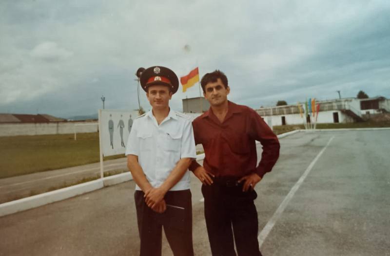 Ко Дню дежурных частей. Очерк о ветеране ОВД Фидаре Кадзаеве Ко Дню дежурных частей. Очерк о ветеране ОВД Фидаре Кадзаеве