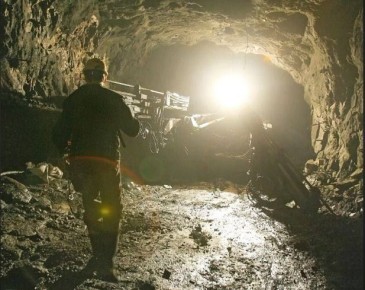 История трудового героизма Северной Осетии неразрывно связана с высшей степенью отличия советской эпохи – званием «Герой Социалистического Труда»