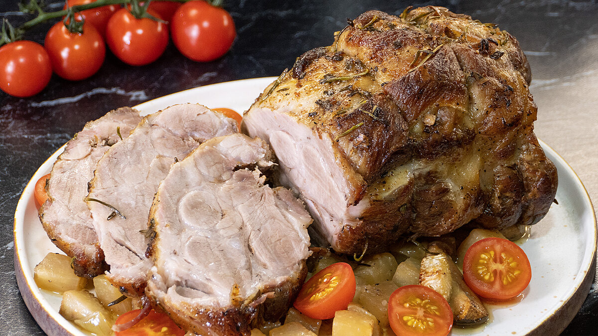 Восхитительная свиная шея в духовке: главный акцент новогоднего стола