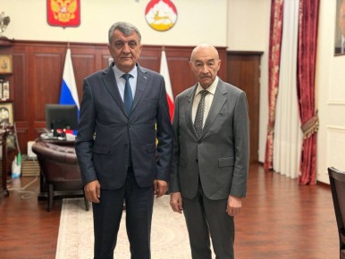 Глава РСО – Алания Сергей Меняйло провёл рабочую встречу с главным внештатным трансплантологом Министерства здравоохранения Российской Федерации, директором НМИЦ трансплантологии и искусственных органов имени академика В. И....