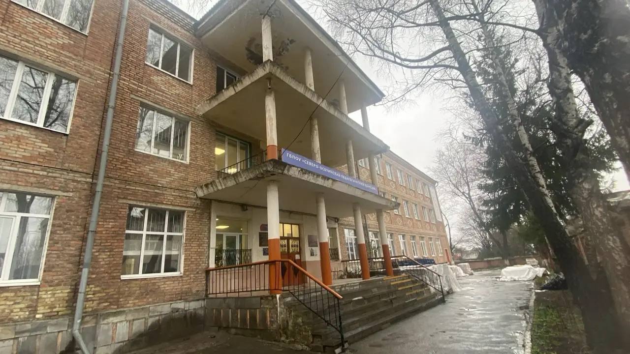 Продолжается капитальный ремонт Северо-Осетинского педагогического колледжа Продолжается капитальный ремонт Северо-Осетинского педагогического колледжа