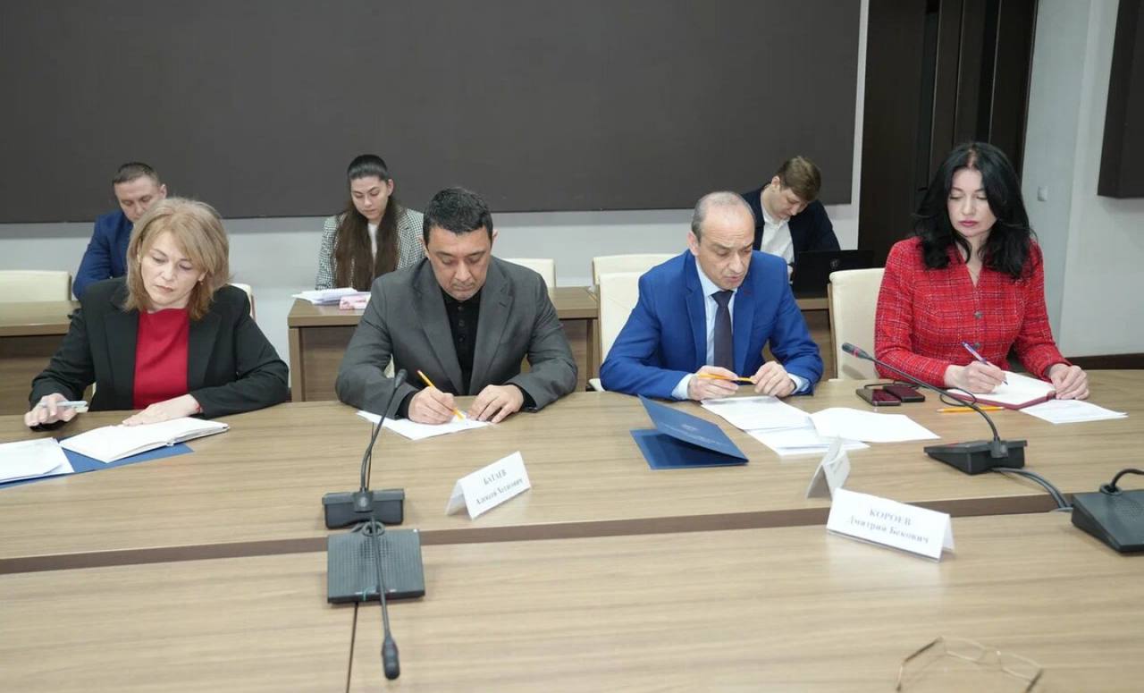 Вопросы взаимодействия с Агентством стратегических инициатив (АСИ) рассматривались на совещании под руководством Председателя Правительства РСО – Алания Бориса Джанаева Вопросы взаимодействия с Агентством стратегических инициатив (АСИ) рассматривались на совещании под руководством Председателя Правительства РСО – Алания Бориса Джанаева