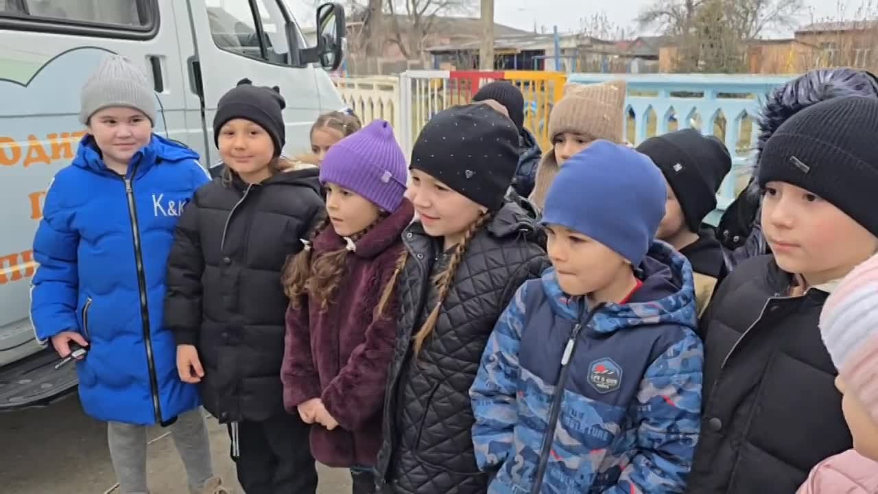 В Ардонском районе Северной Осетии сотрудники Госавтоинспекции провели для воспитанников детского сада занятие «Правильный пешеход»