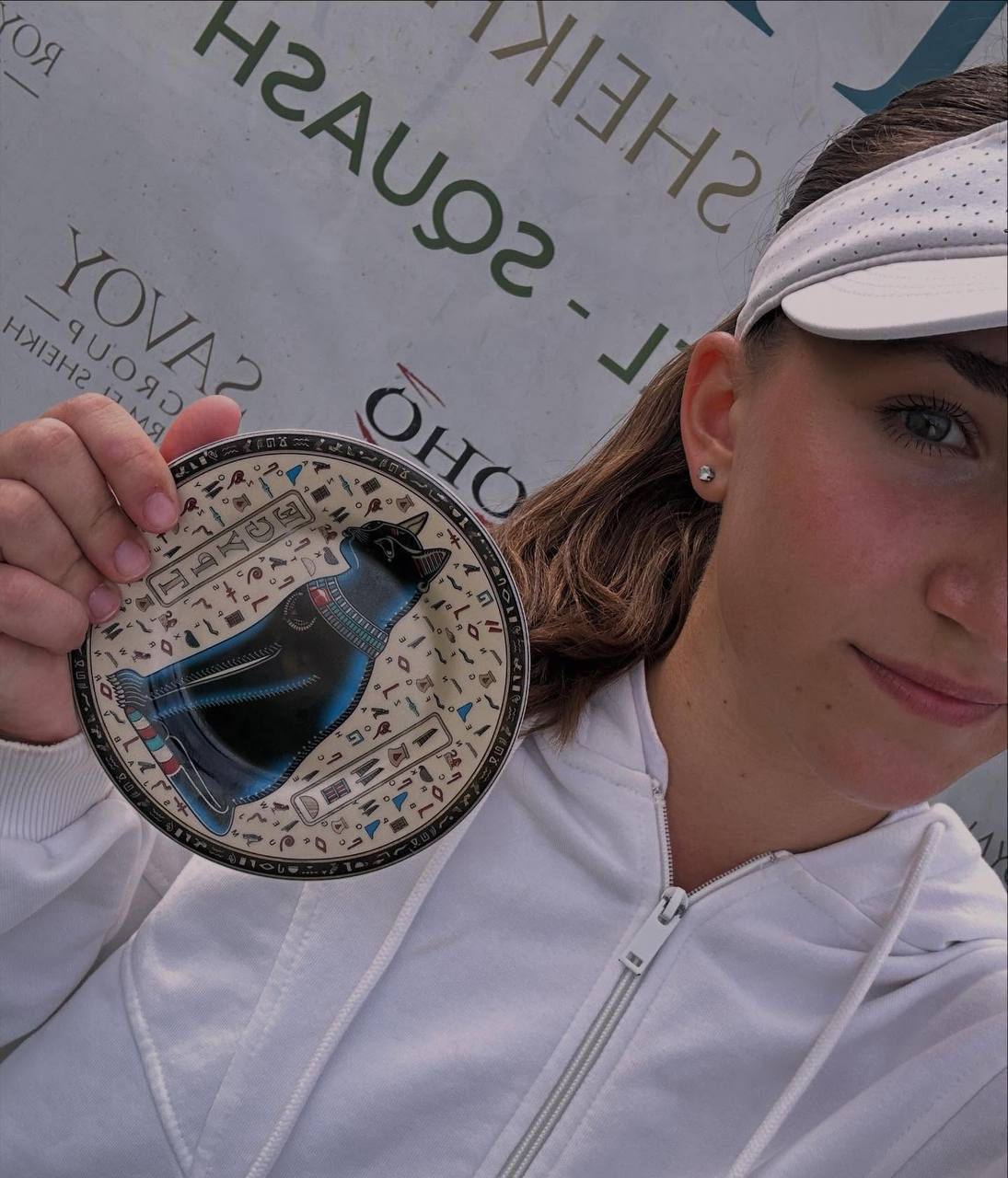 Теннисистка Полина Конева завоевала серебро на дебютном профессиональном турнире ITF в Египте