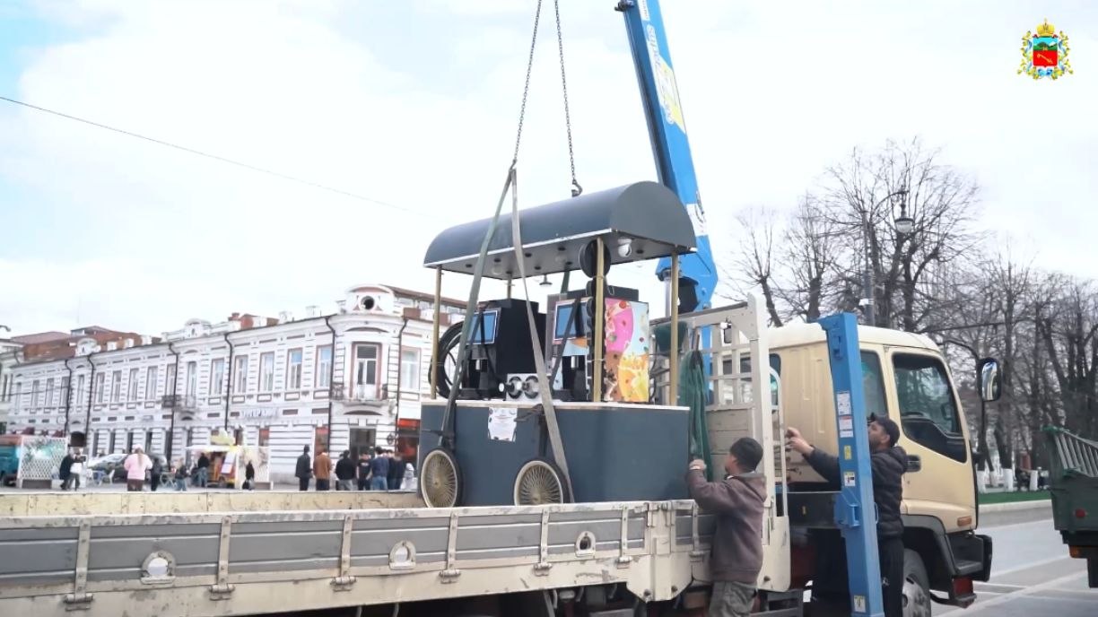 На проспекте Мира демонтировали кофейню самообслуживания