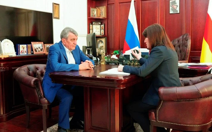 Сергей Меняйло встретился с ректором Северо-Кавказского федерального университета Татьяной Шебзуховой