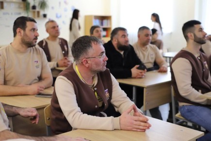 Сергей Меняйло: Финалисты программы «Доблесть Осетии» продолжают обучение