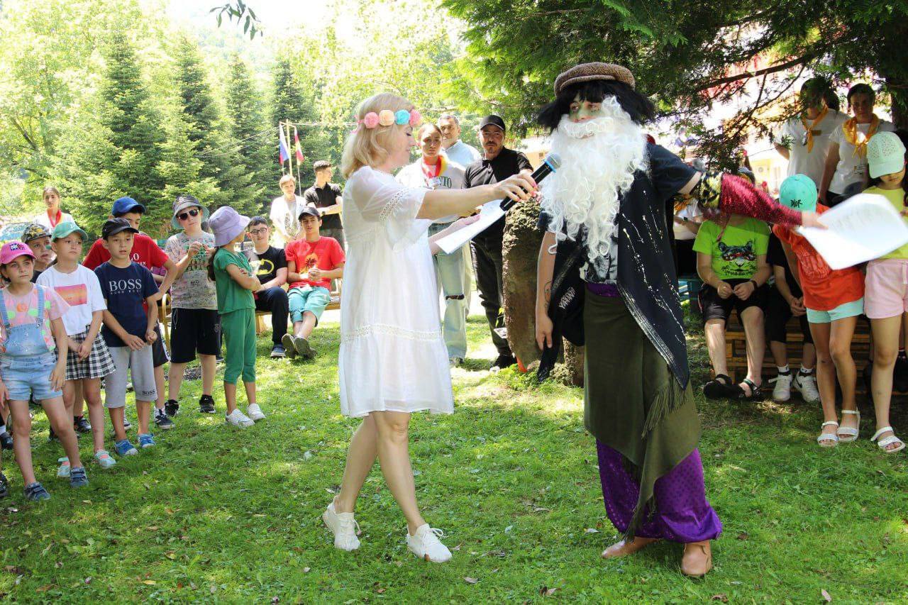 Сергей Меняйло: Летняя оздоровительная кампания в Северной Осетии в этом году охватит более 23 тысяч ребят Сергей Меняйло: Летняя оздоровительная кампания в Северной Осетии в этом году охватит более 23 тысяч ребят