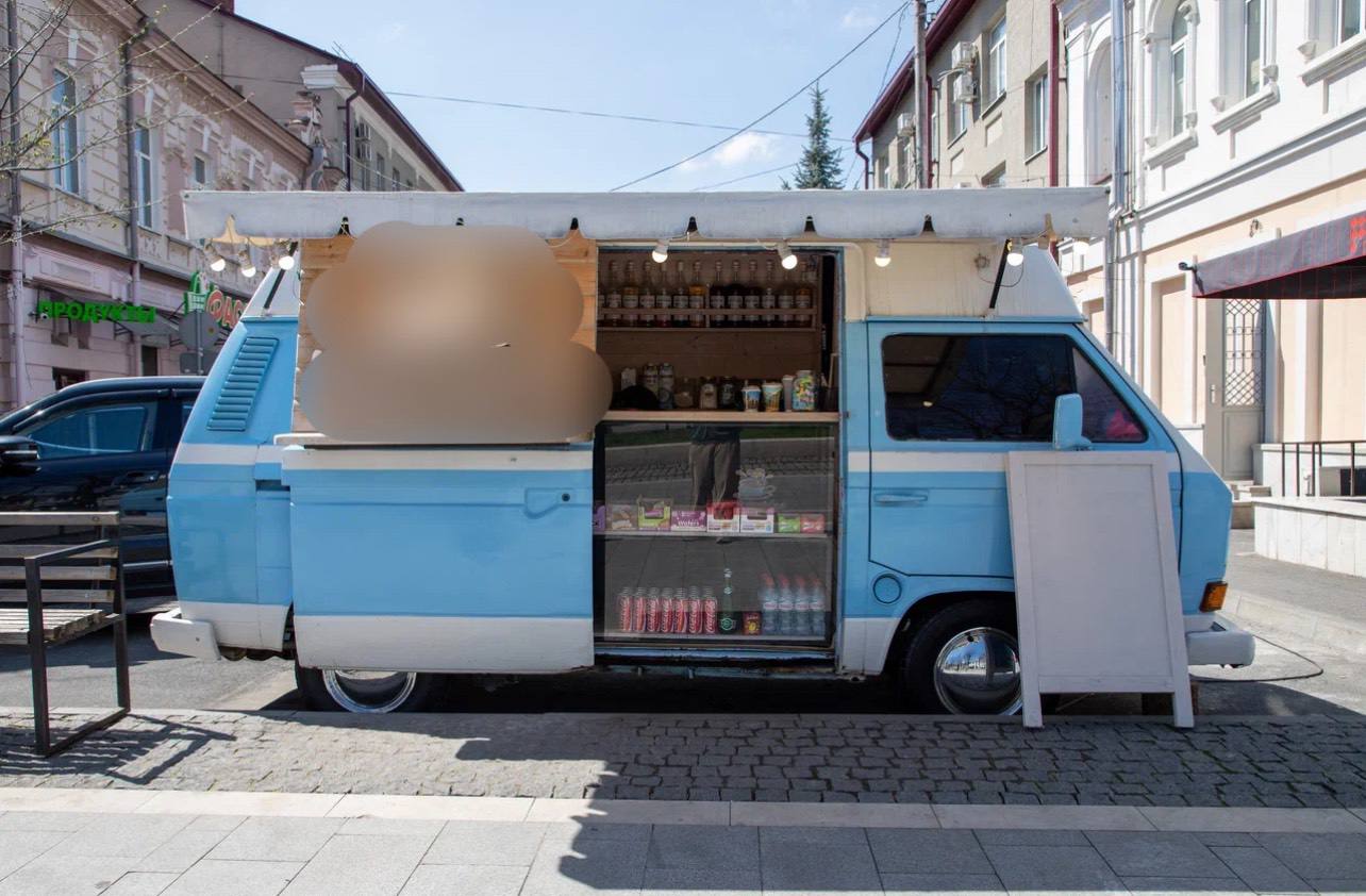 Специалисты Управления по контролю за городским хозяйством АМС Владикавказа проверили вывески на проспекте Мира Специалисты Управления по контролю за городским хозяйством АМС Владикавказа проверили вывески на проспекте Мира