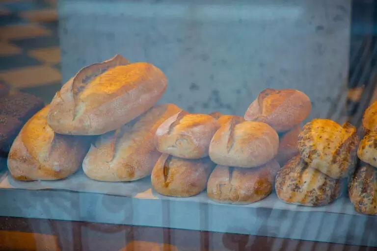 Новые стандарты для белого хлеба: что изменится с 1 апреля