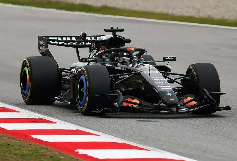 Захватывающие моменты второго и третьего дней тестов Ф1 2026 в Барселоне