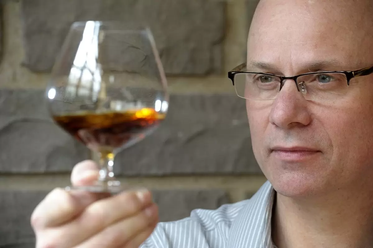 Как правильно насладиться коньяком: секреты дегустации