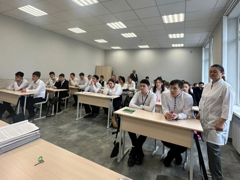 В рамках акции «Чистое поколение» сотрудники ПДН Правобережного района РСО-Алания, объединив усилия с представителями медицинского и социального секторов, рассказали молодежи о вреде наркомании В рамках акции «Чистое поколение» сотрудники ПДН Правобережного района РСО-Алания, объединив усилия с представителями медицинского и социального секторов, рассказали молодежи о вреде наркомании