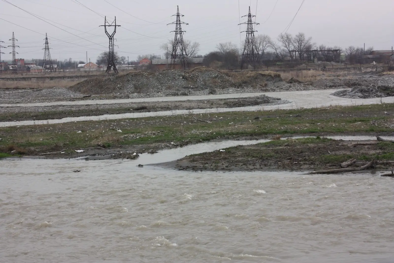 «Россети Северный Кавказ» в период паводка взяли под особый контроль энергообъекты в Северной Осетии