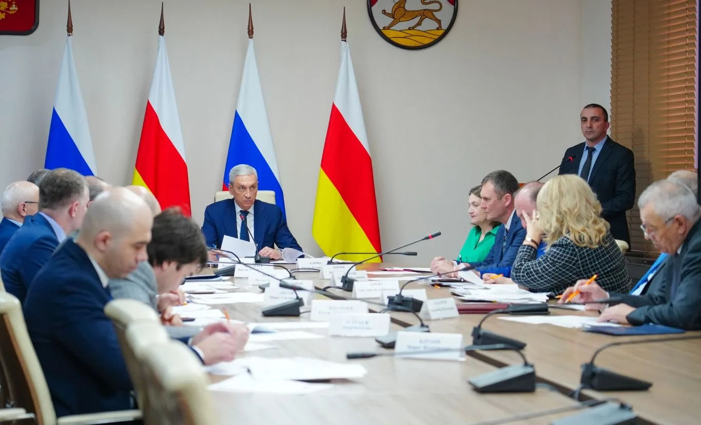 Председатель Правительства РСО – Алания Борис Джанаев провел заседание республиканского Совета по инвестициям Председатель Правительства РСО – Алания Борис Джанаев провел заседание республиканского Совета по инвестициям