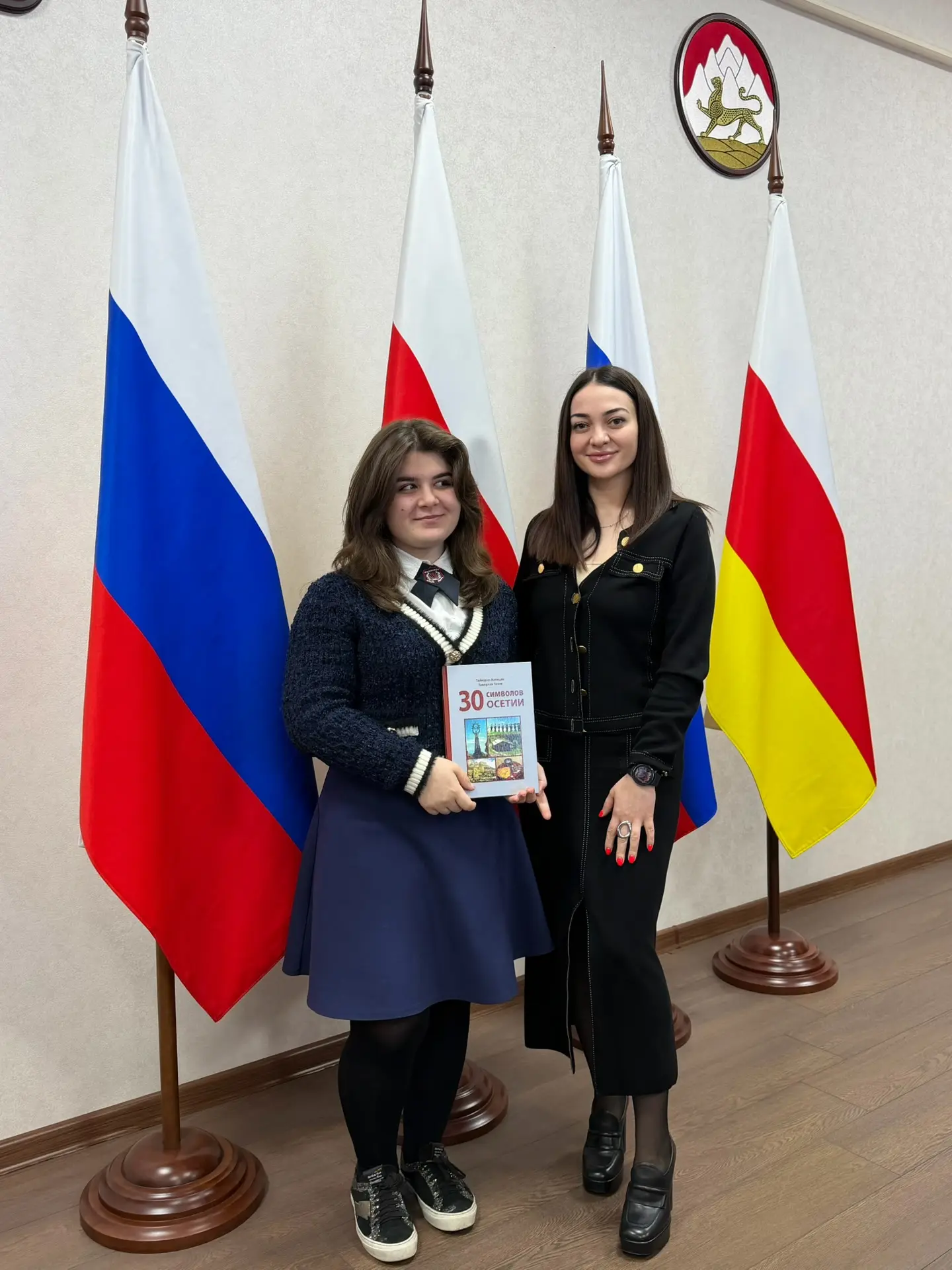 Первый рабочий день недели: в Избирательной комиссии РСО–Алания – снова многолюдно и душевно Первый рабочий день недели: в Избирательной комиссии РСО–Алания – снова многолюдно и душевно