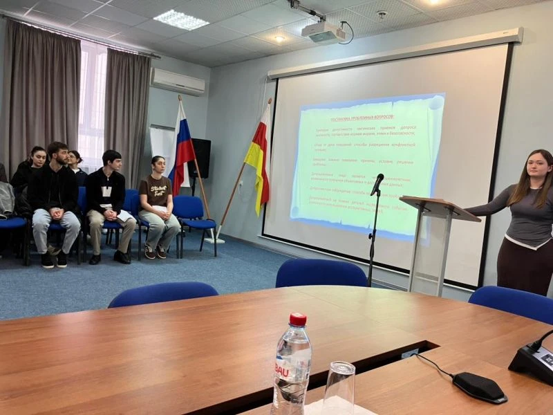 Заместитель председателя Общественного совета при МВД Северной Осетии принял участие в круглом столе по повышению правовой культуры Заместитель председателя Общественного совета при МВД Северной Осетии принял участие в круглом столе по повышению правовой культуры