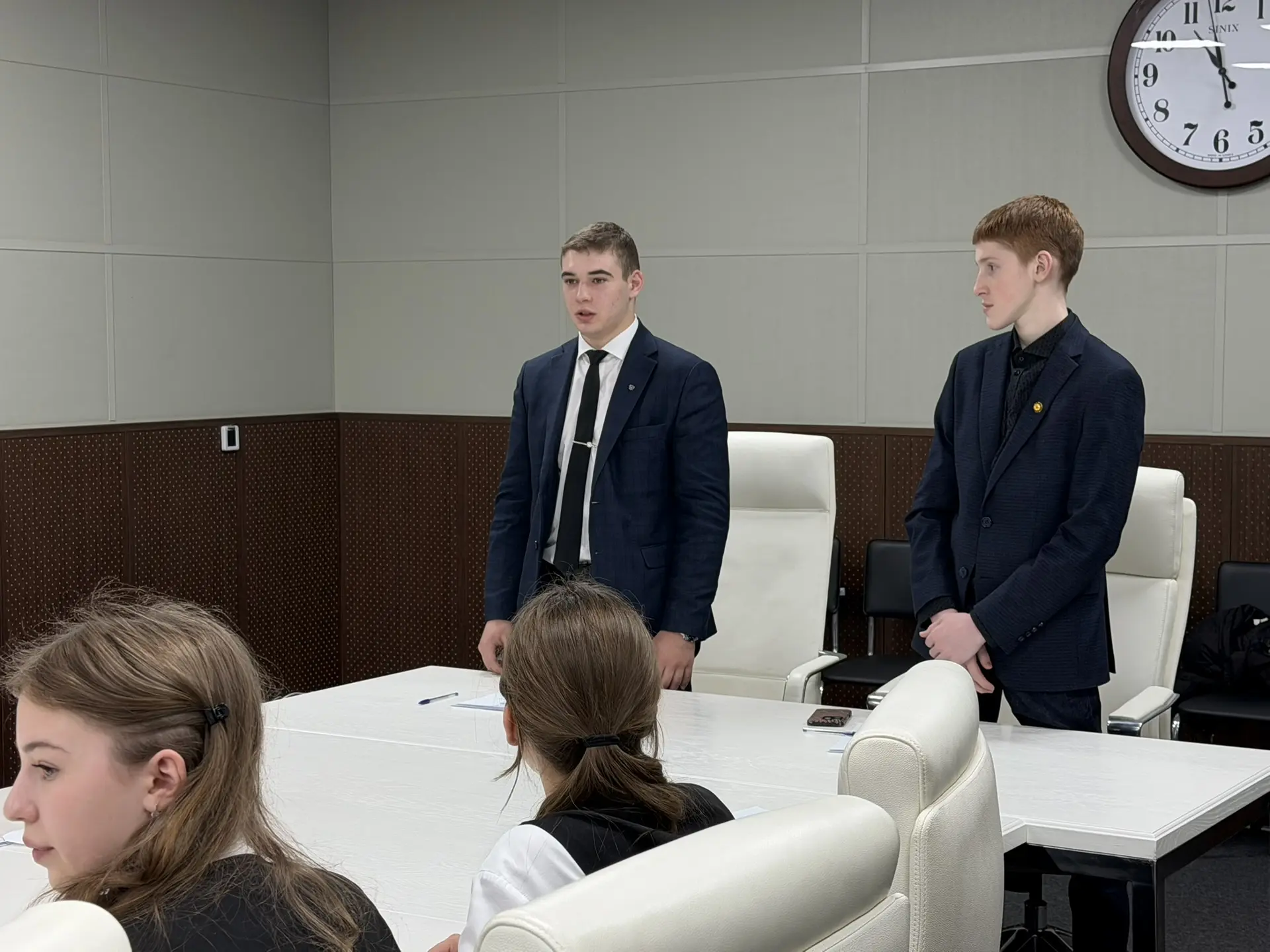 Утро в Избирательной комиссии РСО–Алания уже традиционно начинается с гостей! Утро в Избирательной комиссии РСО–Алания уже традиционно начинается с гостей!