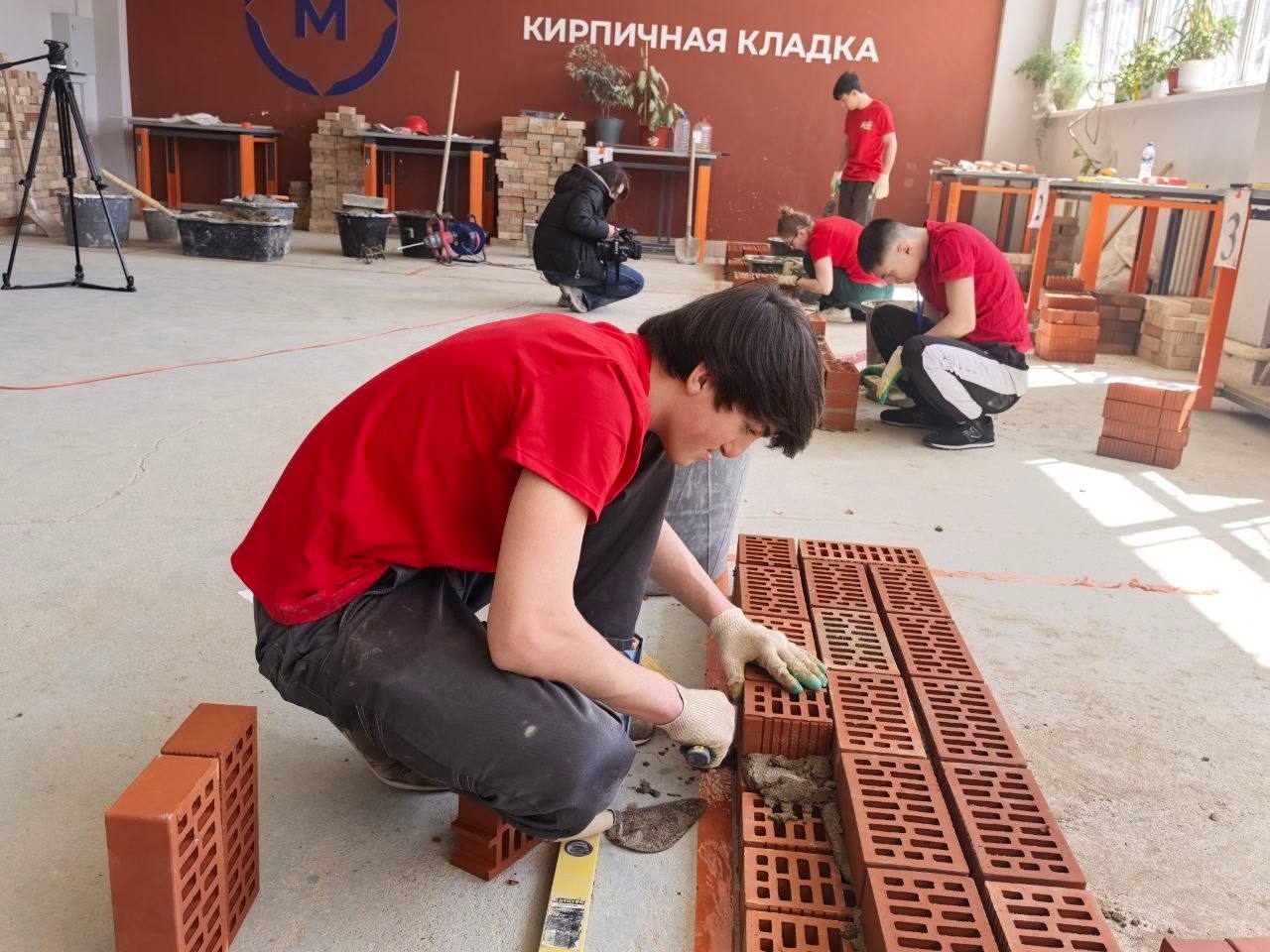 В строительном техникуме прошел региональный этап чемпионата «Абилимпикс» В строительном техникуме прошел региональный этап чемпионата «Абилимпикс»
