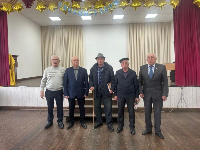 ������������ ������ ��������� ��������� ��� ������ �� ��������� ������ �������� ������ ������ ������� � �������� �����������, ����������� 40-����� ������������� ��������