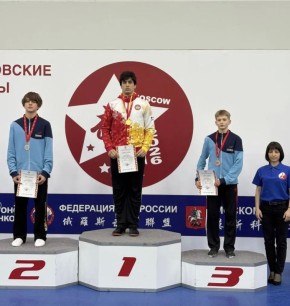 � ������ ��������� XI ������������� ������ ����������� ����� ���, � ������� ������� ������� ����� 700 ����������� �� ������, ����������, ��������, ����������, ����� � �����