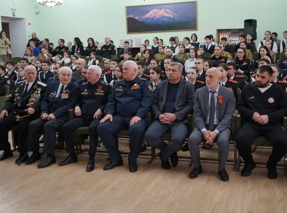 В Управлении Федеральной службы судебных приставов по Республике Северная Осетия – Алания состоялось торжественное мероприятие, приуроченное к 81-й годовщине Победы в Великой Отечественной войне В Управлении Федеральной службы судебных приставов по Республике Северная Осетия – Алания состоялось торжественное мероприятие, приуроченное к 81-й годовщине Победы в Великой Отечественной войне