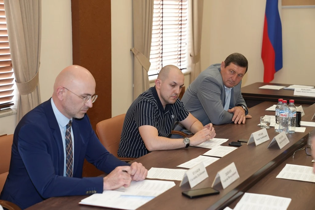 Под председательством Ларисы Ревазовой состоялось заседание комитета по социальной политике, здравоохранению и делам ветеранов Под председательством Ларисы Ревазовой состоялось заседание комитета по социальной политике, здравоохранению и делам ветеранов