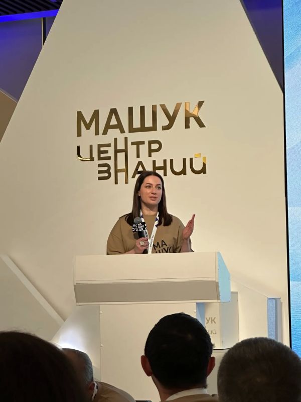 Второй день образовательного мероприятия «Коммуникация и лидерство в действии Второй день образовательного мероприятия «Коммуникация и лидерство в действии