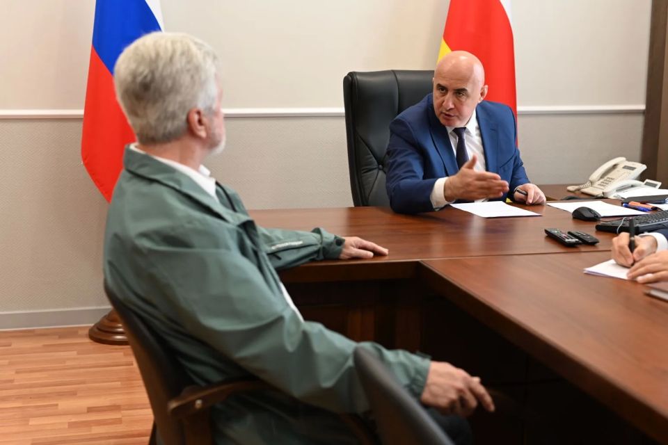 Провел личный прием граждан Провел личный прием граждан