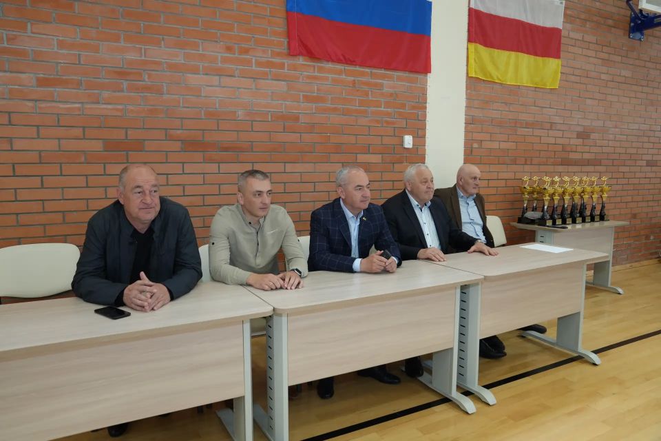 В минувшие выходные селение Чикола приняло III Межрегиональный детско-юношеский турнир по греко-римской борьбе на призы Парламента РСО-Алания В минувшие выходные селение Чикола приняло III Межрегиональный детско-юношеский турнир по греко-римской борьбе на призы Парламента РСО-Алания