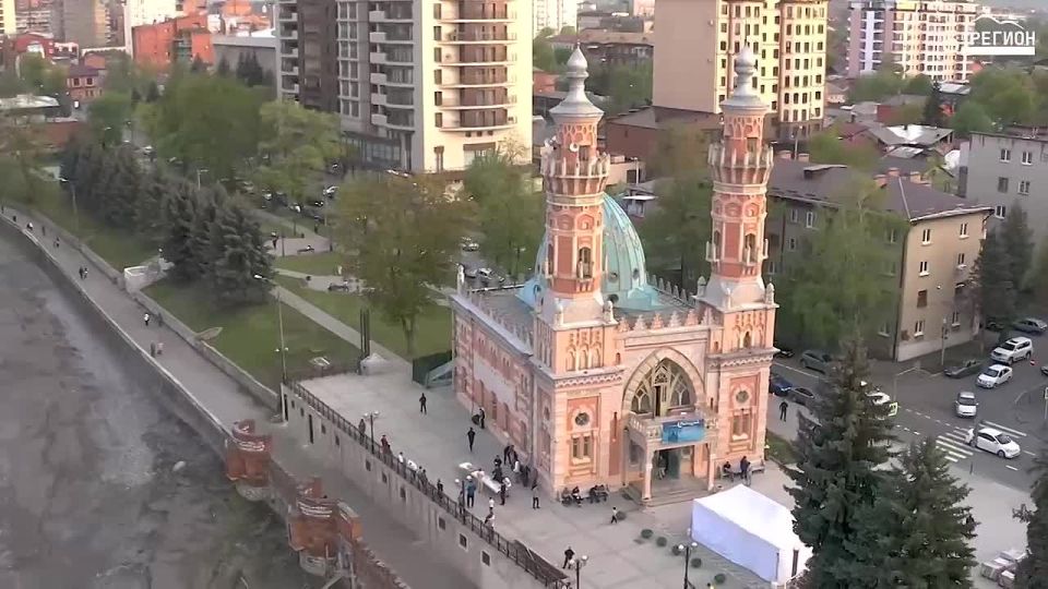 Курбан-байрам — один из главных праздников ислама, знаменующий окончание хаджа