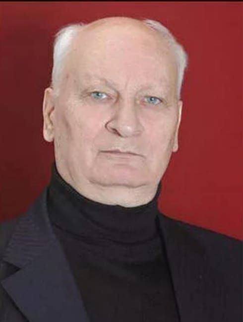 26 мая исполняется 15 лет со дня трагической гибели народного поэта Северной Осетии Шамиля Джигкаева