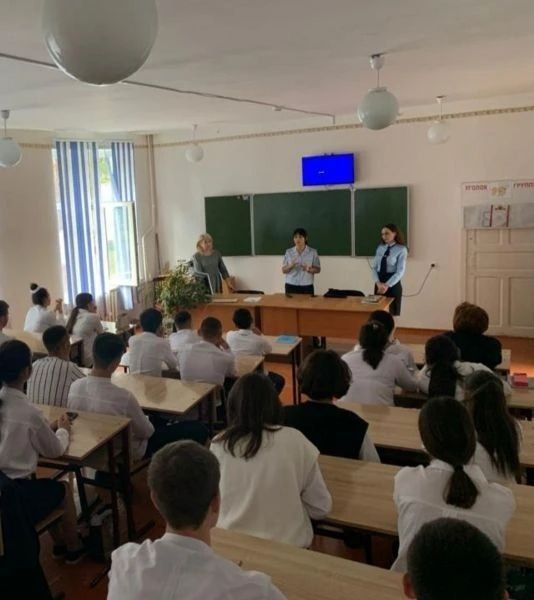 Полиция Правобережного района Северной Осетии провела лекции о цифровой безопасности для школьников и родителей! Полиция Правобережного района Северной Осетии провела лекции о цифровой безопасности для школьников и родителей!