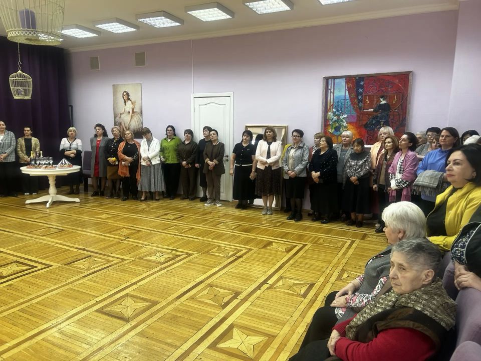 В Национальной научной библиотеке РСО-Алания чествовали лучших сотрудников В Национальной научной библиотеке РСО-Алания чествовали лучших сотрудников