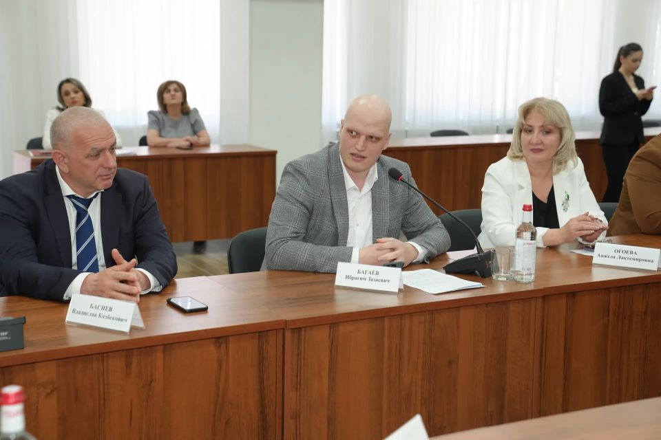 «Если хочешь подниматься ввысь, не уставай работать над собой» «Если хочешь подниматься ввысь, не уставай работать над собой»